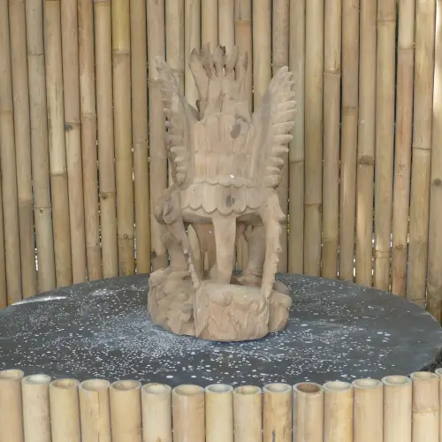 Product image of the product “Garuda made from wood, one part, natural finish ”